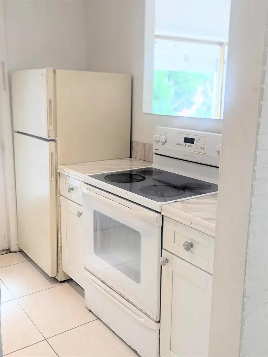20400 NW 7th Avenue # 202, Miami Gardens FL 33169 photo 3