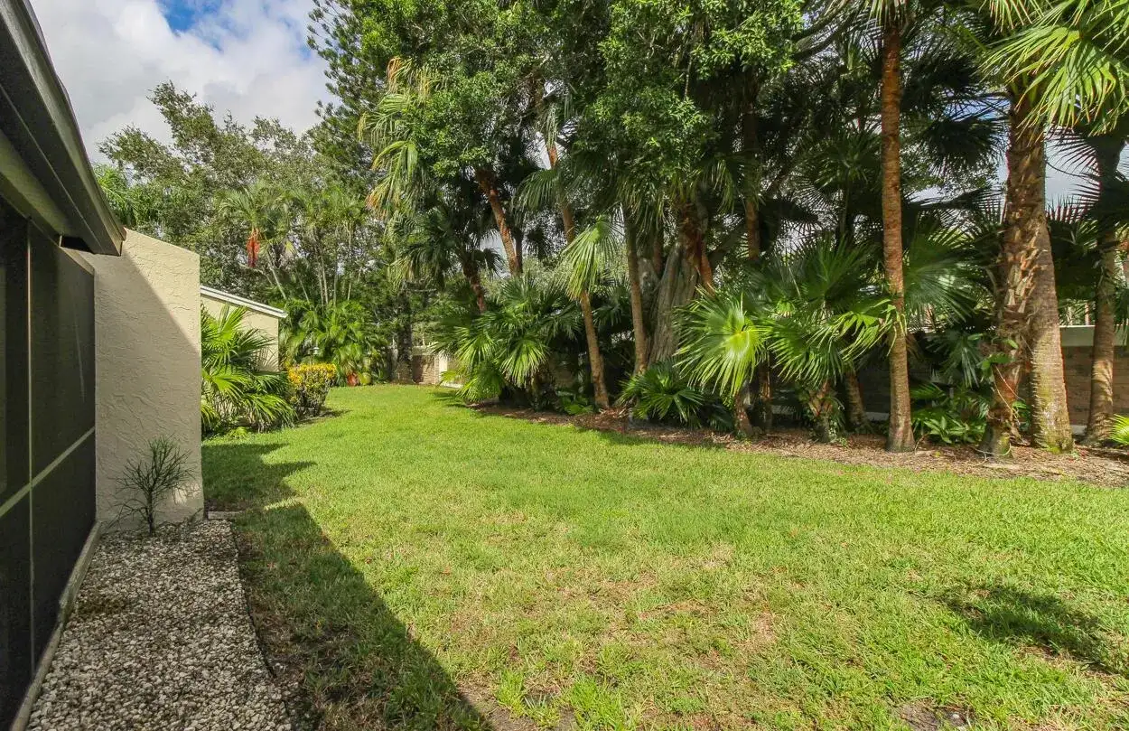 1679 SW Crossing Circle, Palm City FL 34990 photo 3