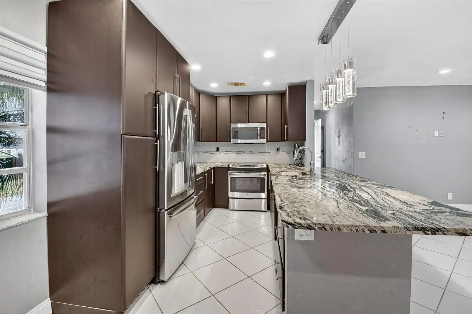 624 Flanders M, Delray Beach FL 33484 photo 5