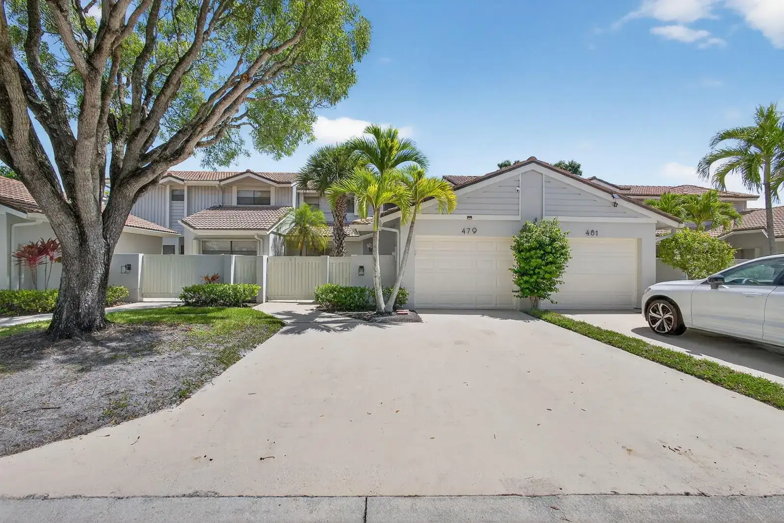 479 Prestwick Circle, Palm Beach Gardens FL 33418 photo 2