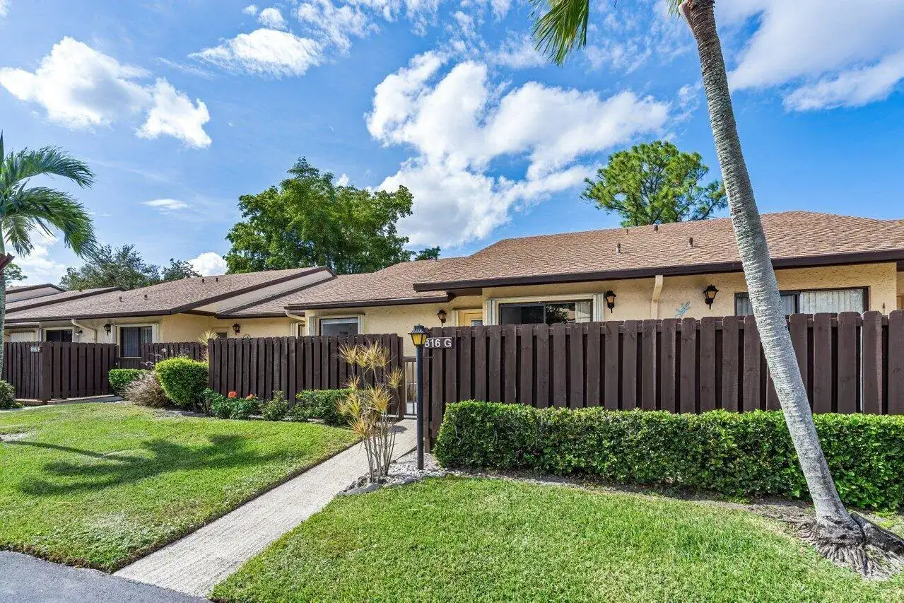 816 Sky Pine Way # G, FL 33415 photo 3
