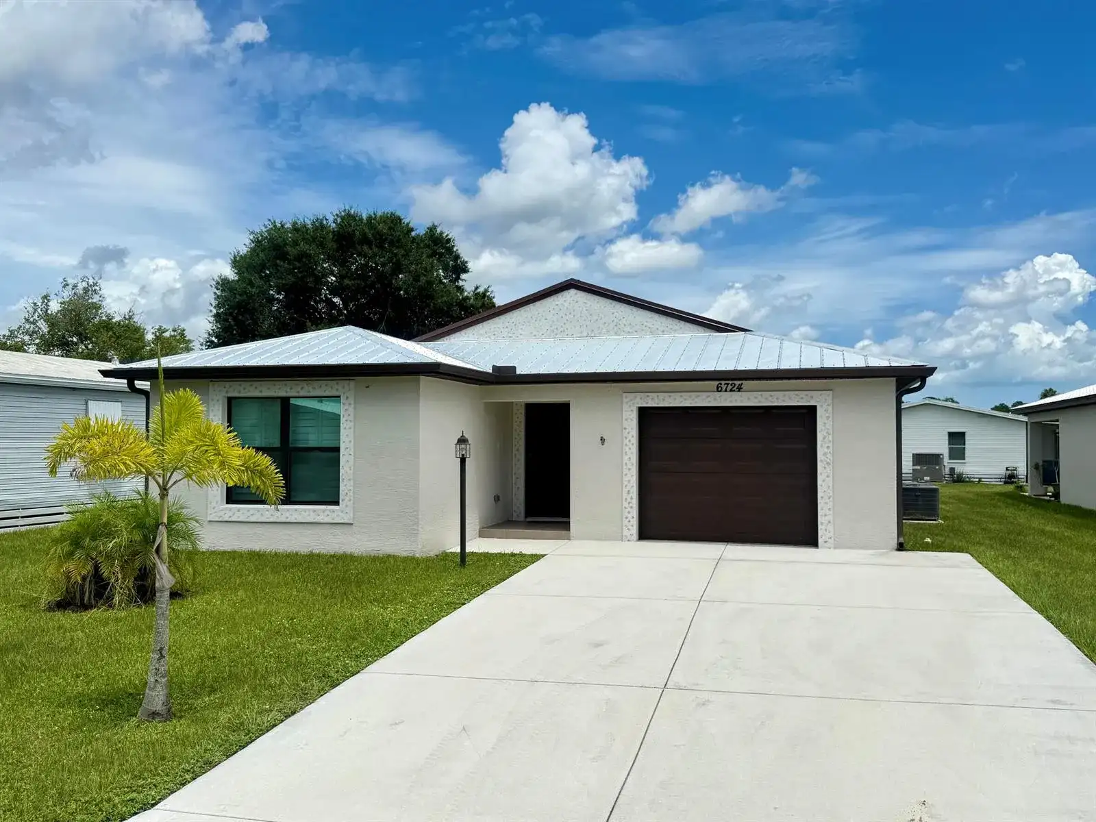 6724 Lila Court, Fort Pierce FL 34951 photo 2