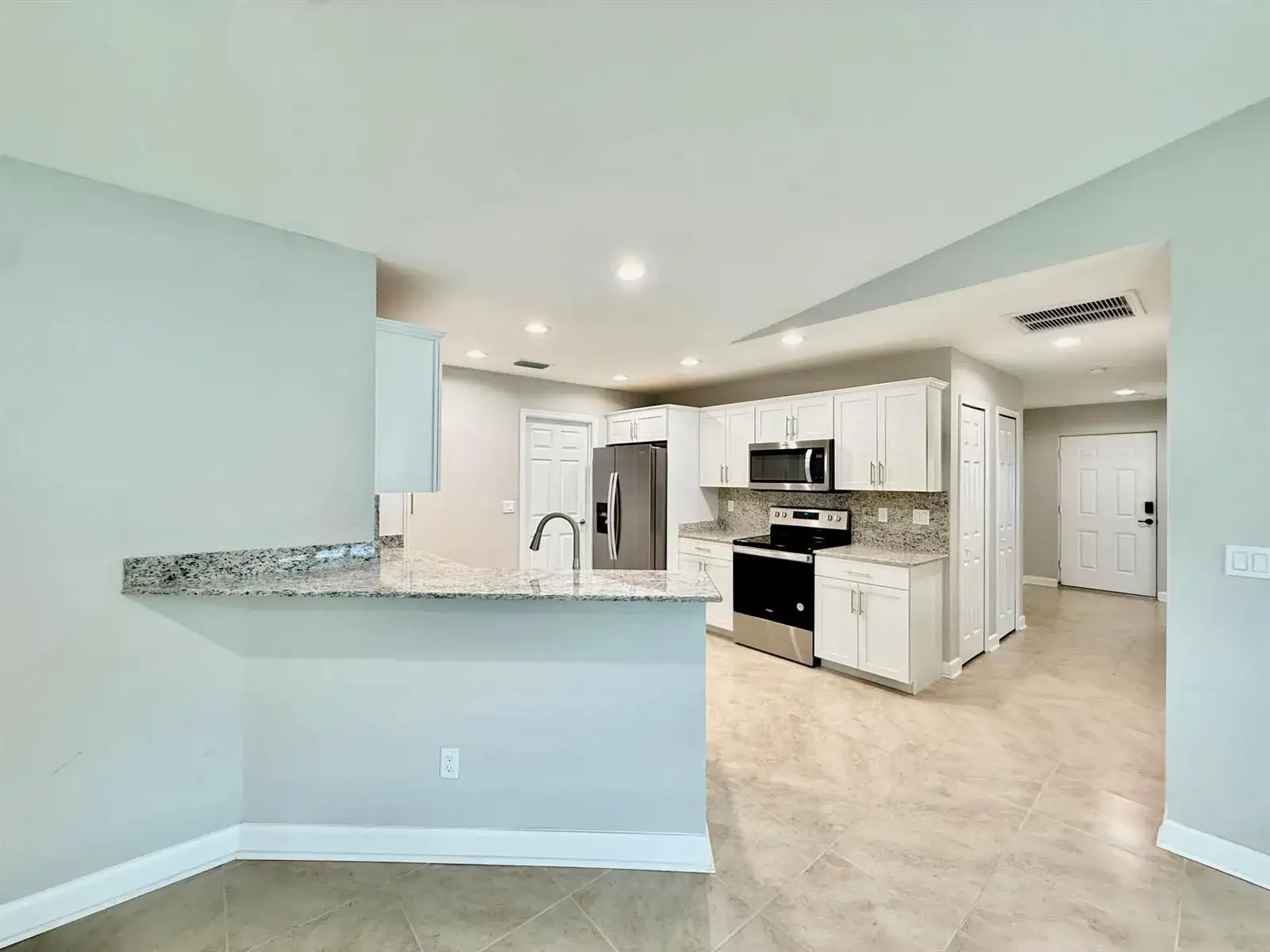 6724 Lila Court, Fort Pierce FL 34951 photo 4