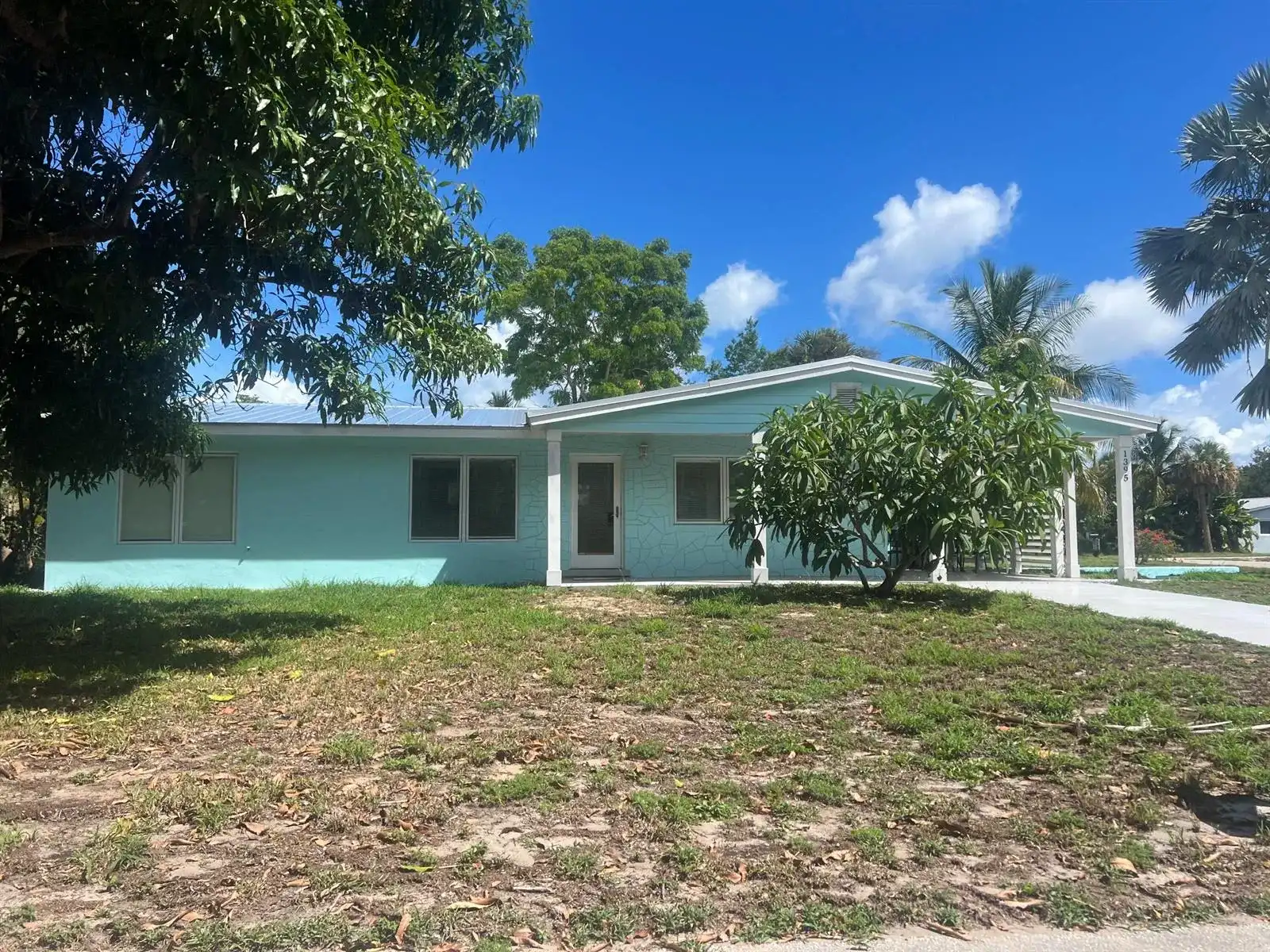 1395 NE Flora Place, Jensen Beach FL 34957