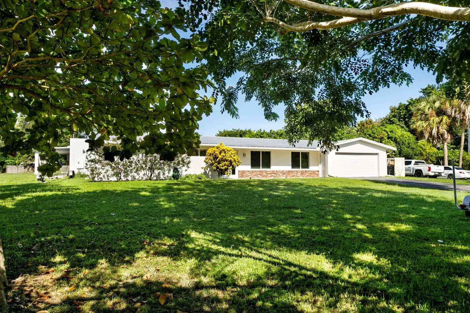 5200 Club Road, Haverhill FL 33415 photo 3