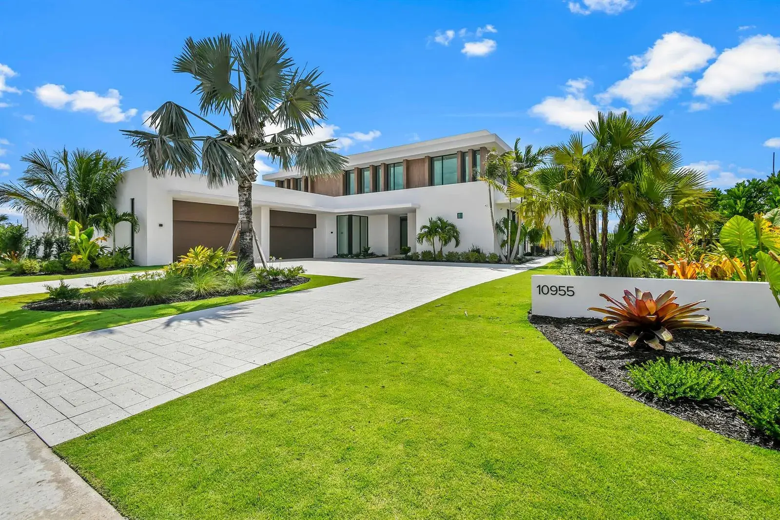 10955 Monte Rosa Drive, Palm Beach Gardens FL 33412 photo 2