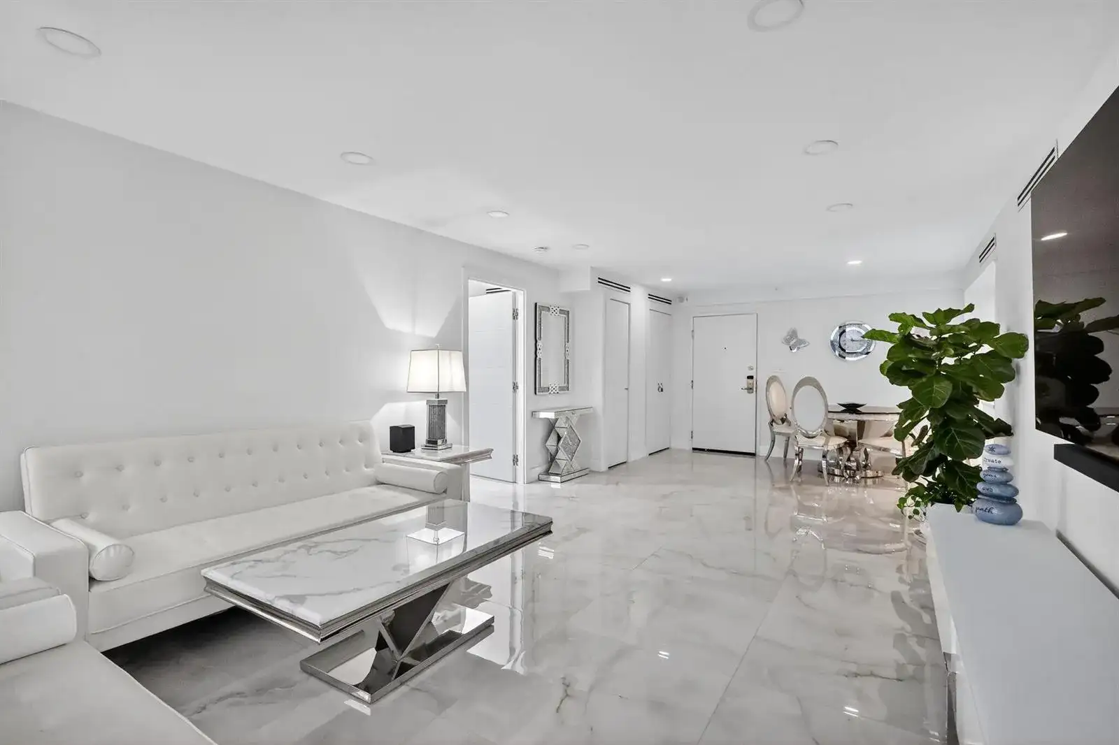 5225 Collins Avenue # 1408, Miami Beach FL 33140 photo 4