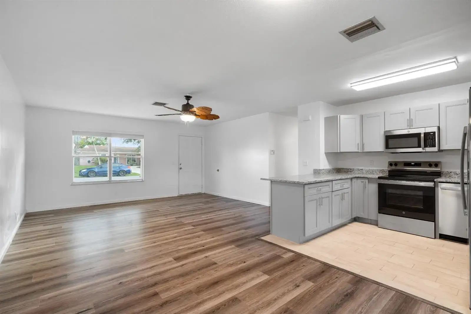 2331 NE 15th Court, Jensen Beach FL 34957 photo 3