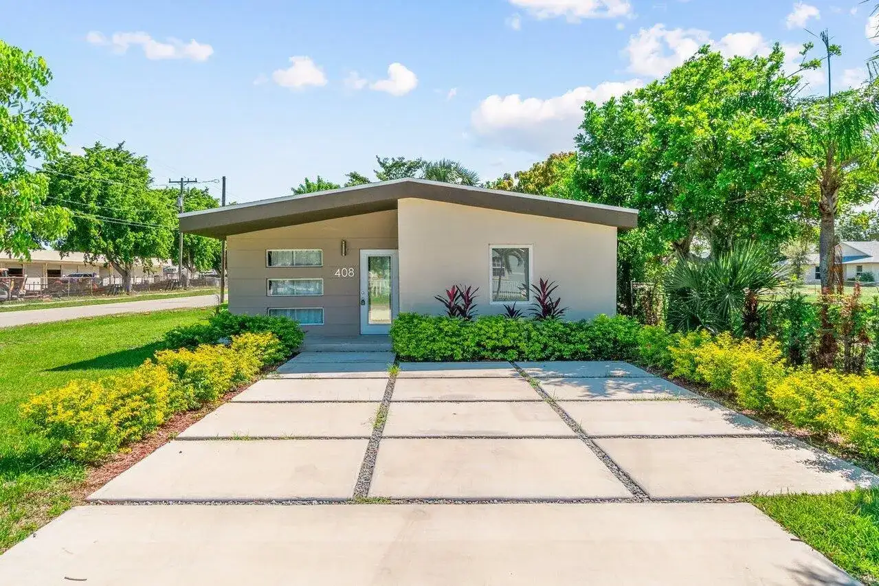408 SW 4th Street, Delray Beach FL 33444 photo 3