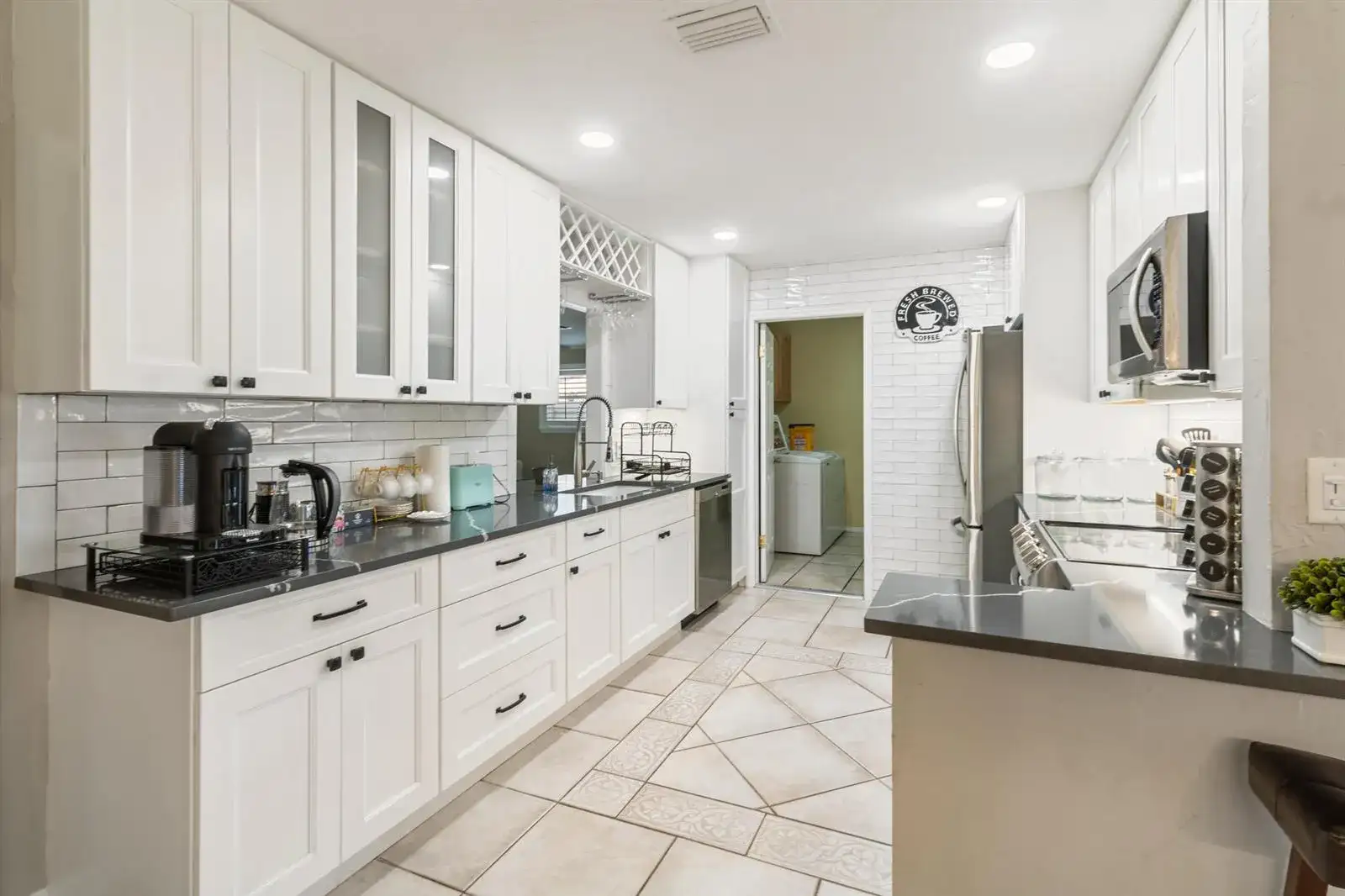 2258 Palmetto Road, West Palm Beach FL 33406 photo 3