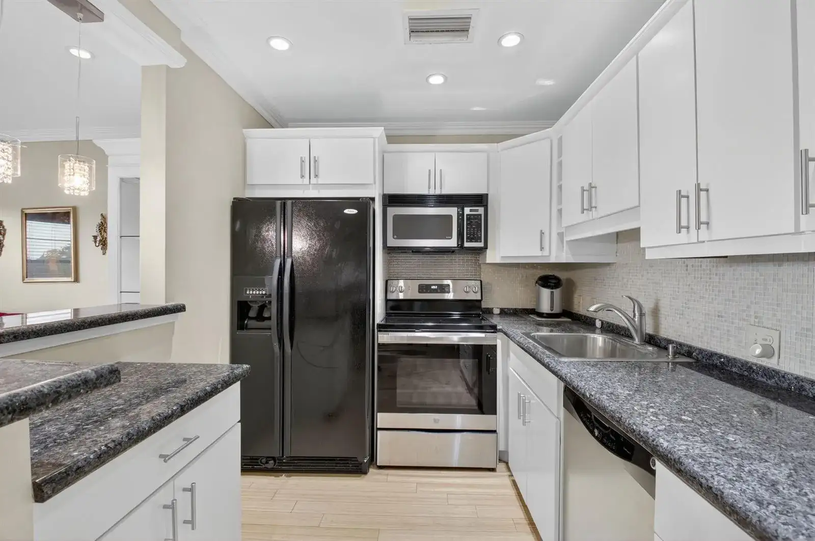 125 Suffolk C, Boca Raton FL 33434 photo 2