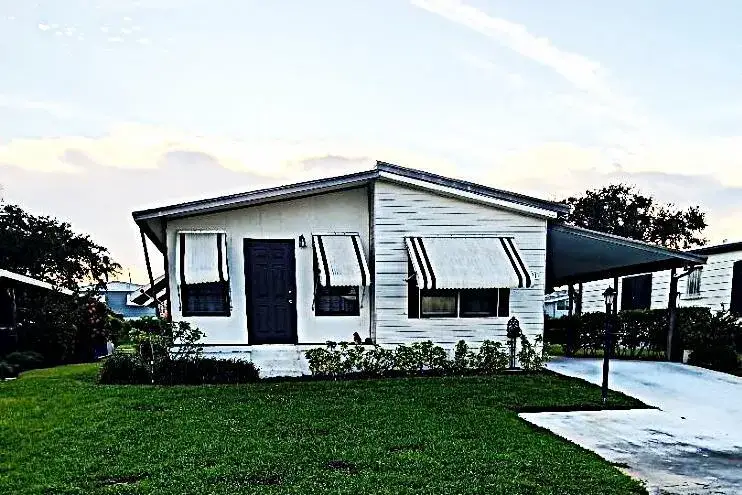 7781 SE Shenandoah Drive, Hobe Sound FL 33455