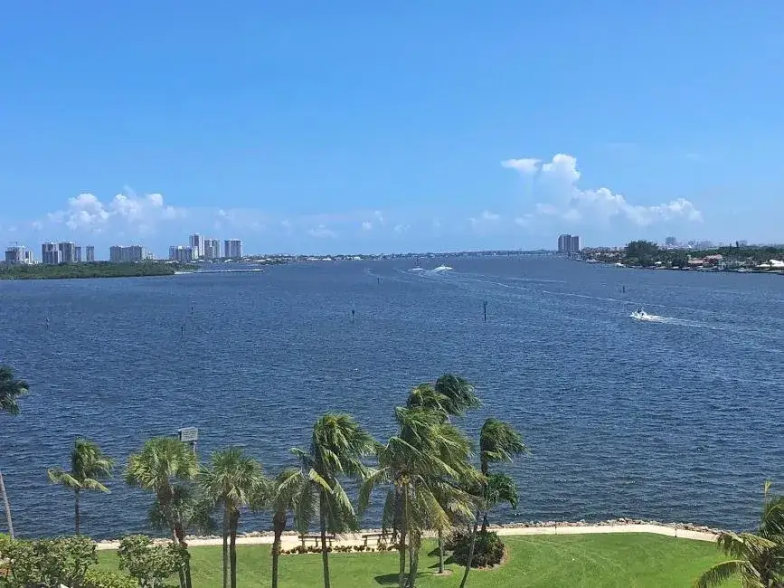 115 Lakeshore Drive # 746, North Palm Beach FL 33408