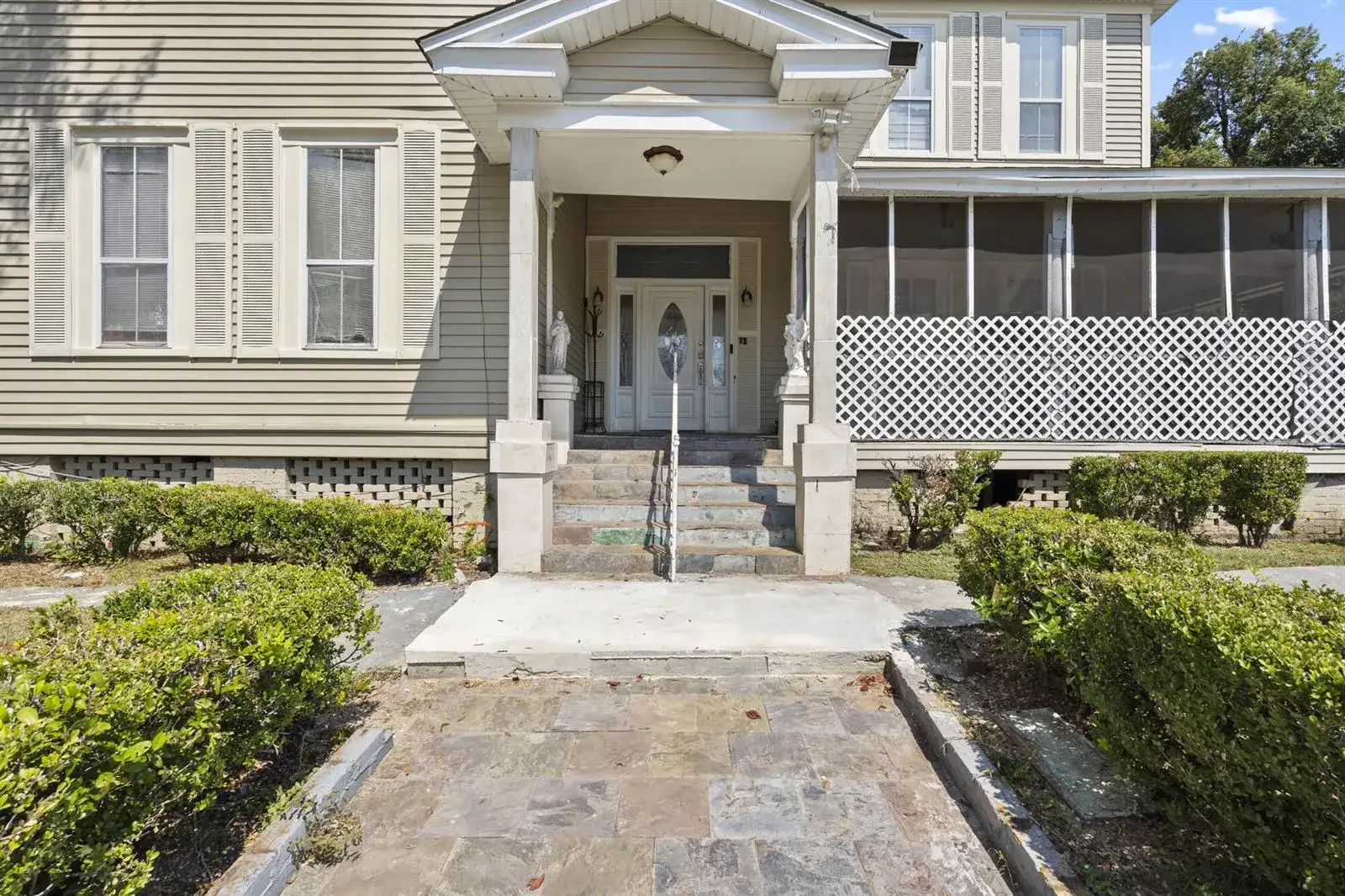 618 W Washington Street, FL 32351 photo 5
