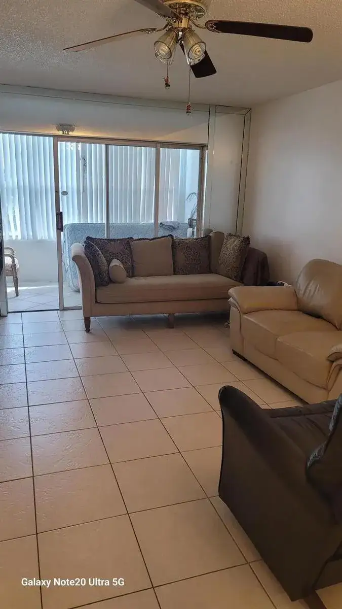 8060 N Sunrise Lakes Drive # 305, Sunrise FL 33322 photo 2