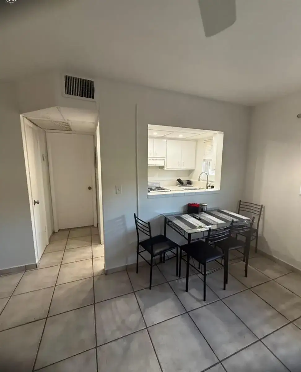 811 SE 16th Street, Fort Lauderdale FL 33316 photo 2