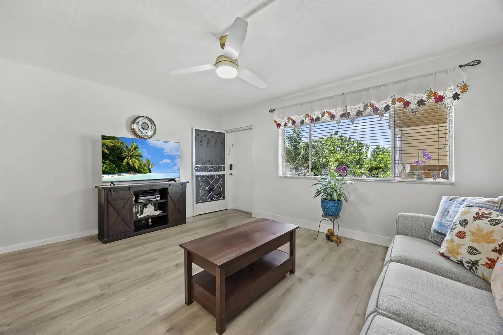200 Village Green Circle E # 202, Palm Springs FL 33461 photo 5