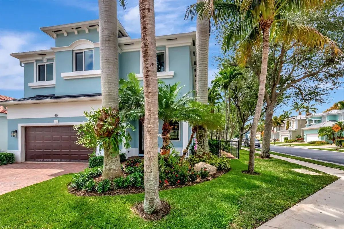 40 Country Lake Circle, Boynton Beach FL 33436