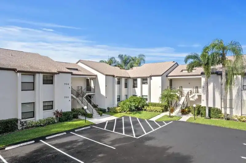702 Wingfoot Drive # D, Jupiter FL 33458 photo 3