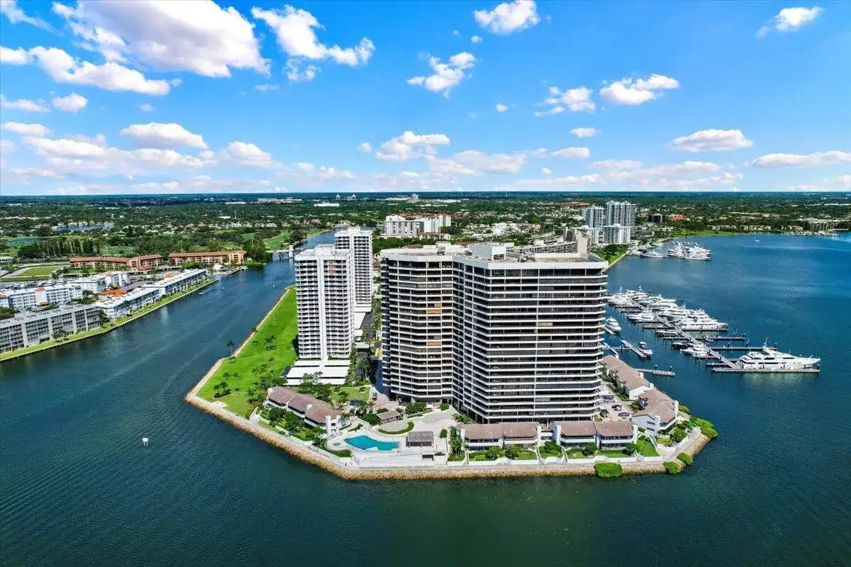 100 Lakeshore Drive # 1854, North Palm Beach FL 33408