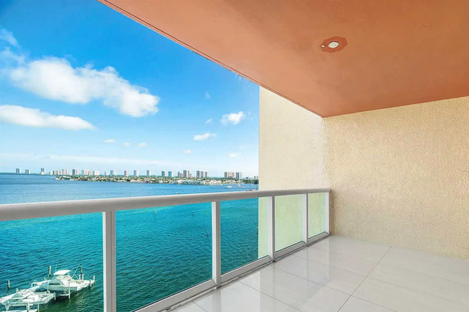 2650 Lake Shore Drive # 1005, Riviera Beach FL 33404 photo 2