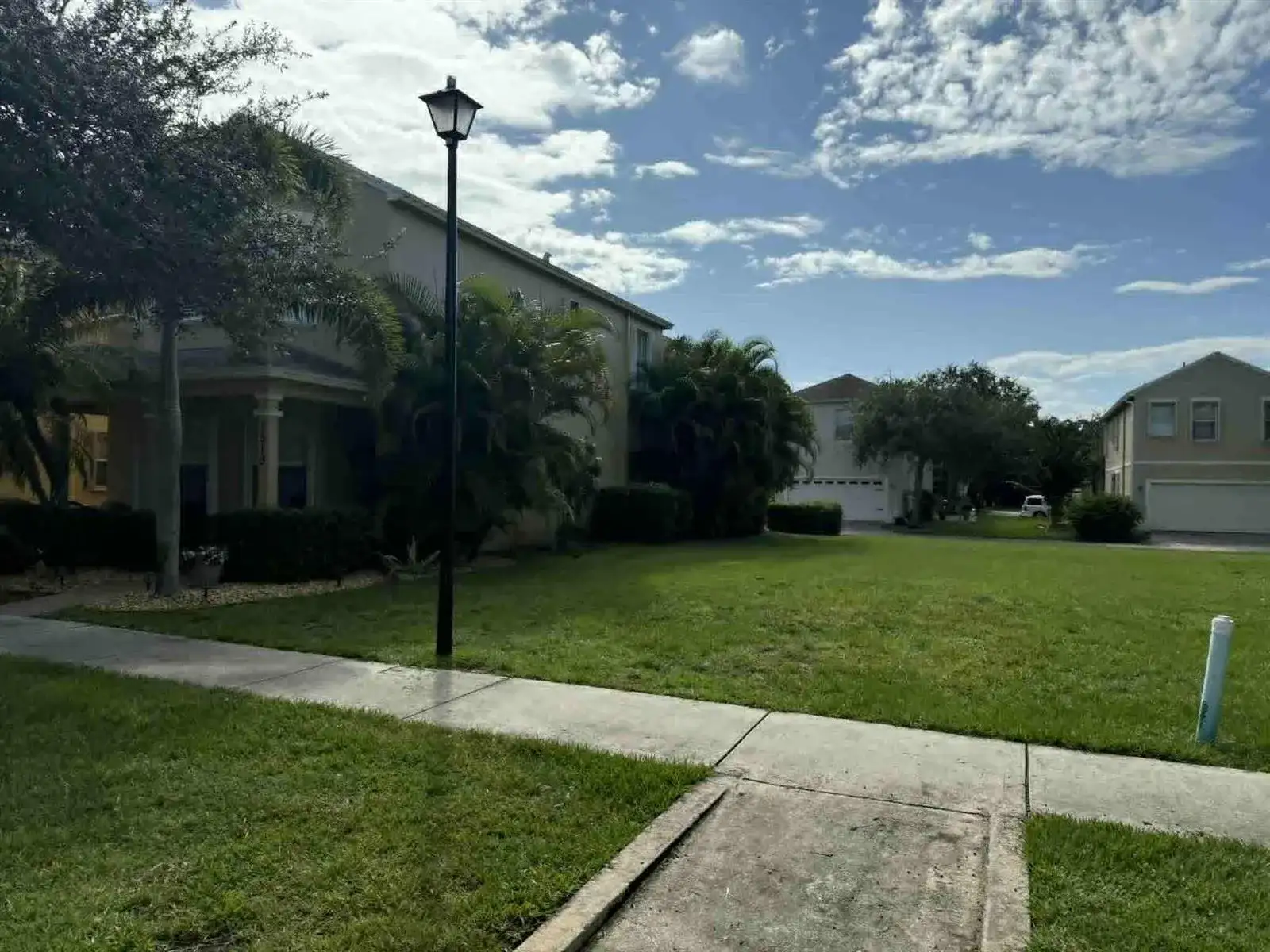 2527 SE Ruskin Drive, Port St. Lucie FL 34952 photo 3