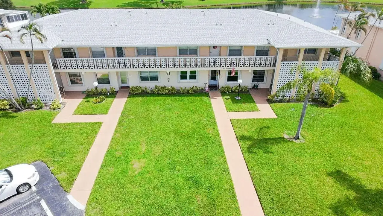 1421 NW 19th Terrace # 102, Delray Beach FL 33445 photo 4