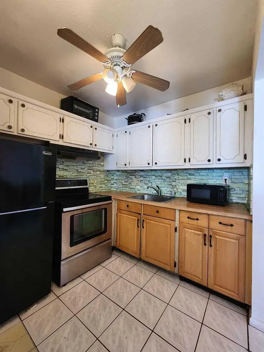 165 Camden G, West Palm Beach FL 33417 photo 5