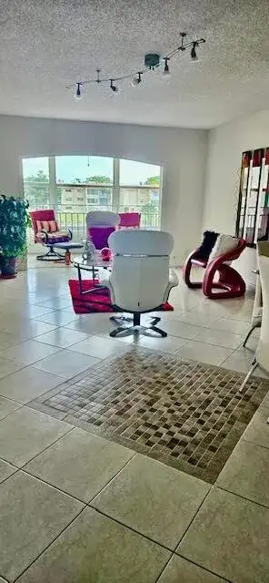 2700 Sunrise Lakes Drive W # 301, Sunrise FL 33322 photo 4