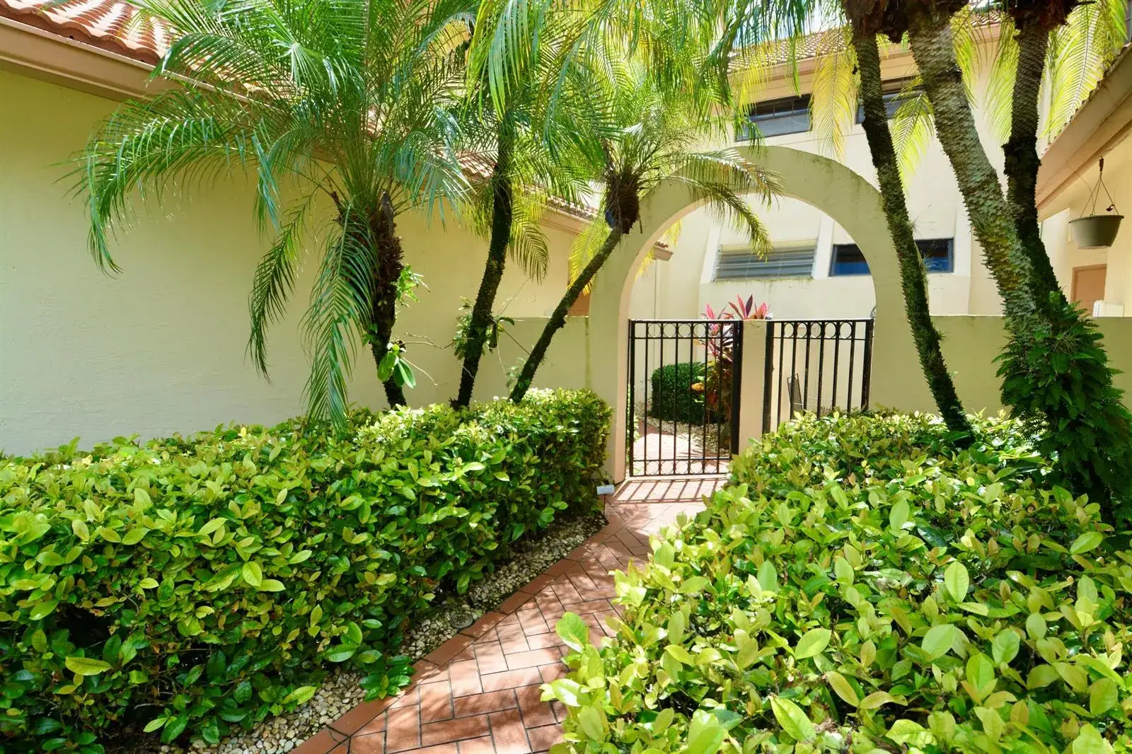 8336 Waterline Drive # 201, Boynton Beach FL 33472