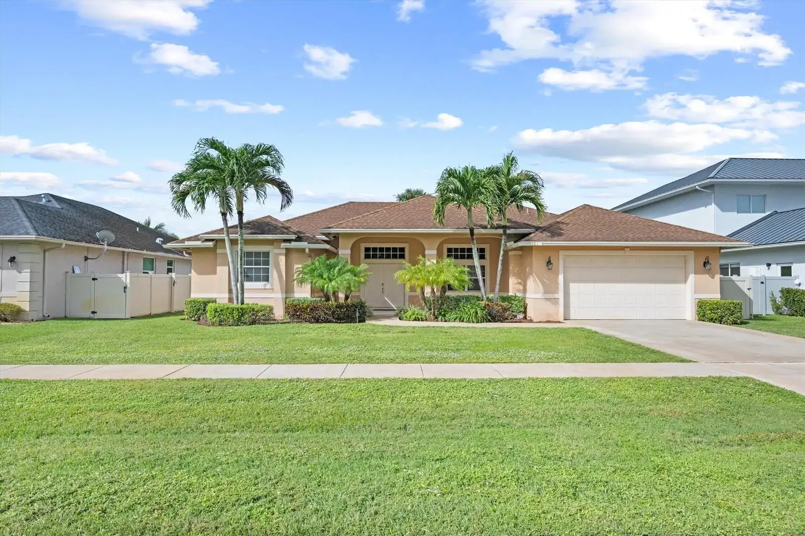 2981 Dovedale Court E, Wellington FL 33414 photo 2