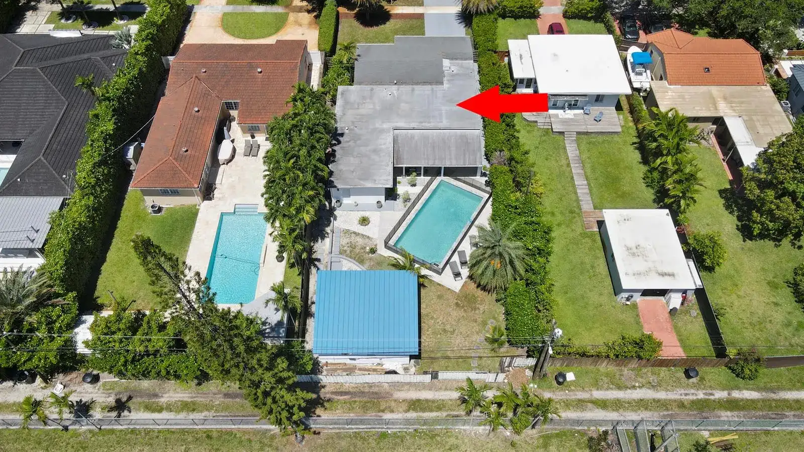 297 Minola Drive, Miami Springs FL 33166 photo 2