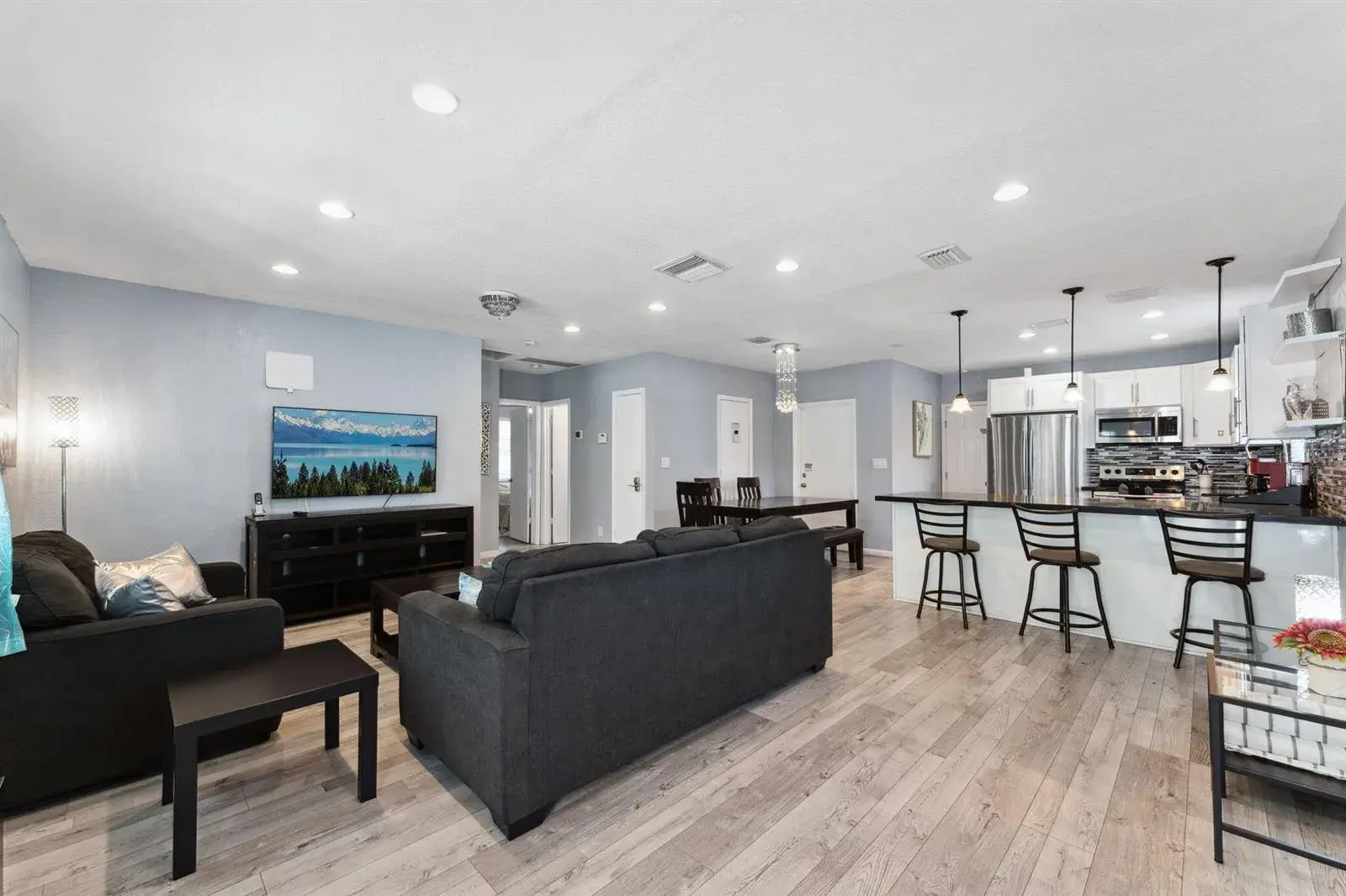1631 N Andrews Square, Fort Lauderdale FL 33311