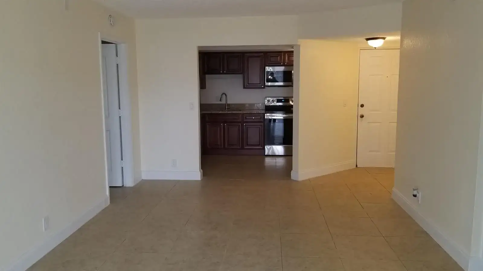 1516 SE Royal Green Circle # 103, Port St. Lucie FL 34952 photo 4