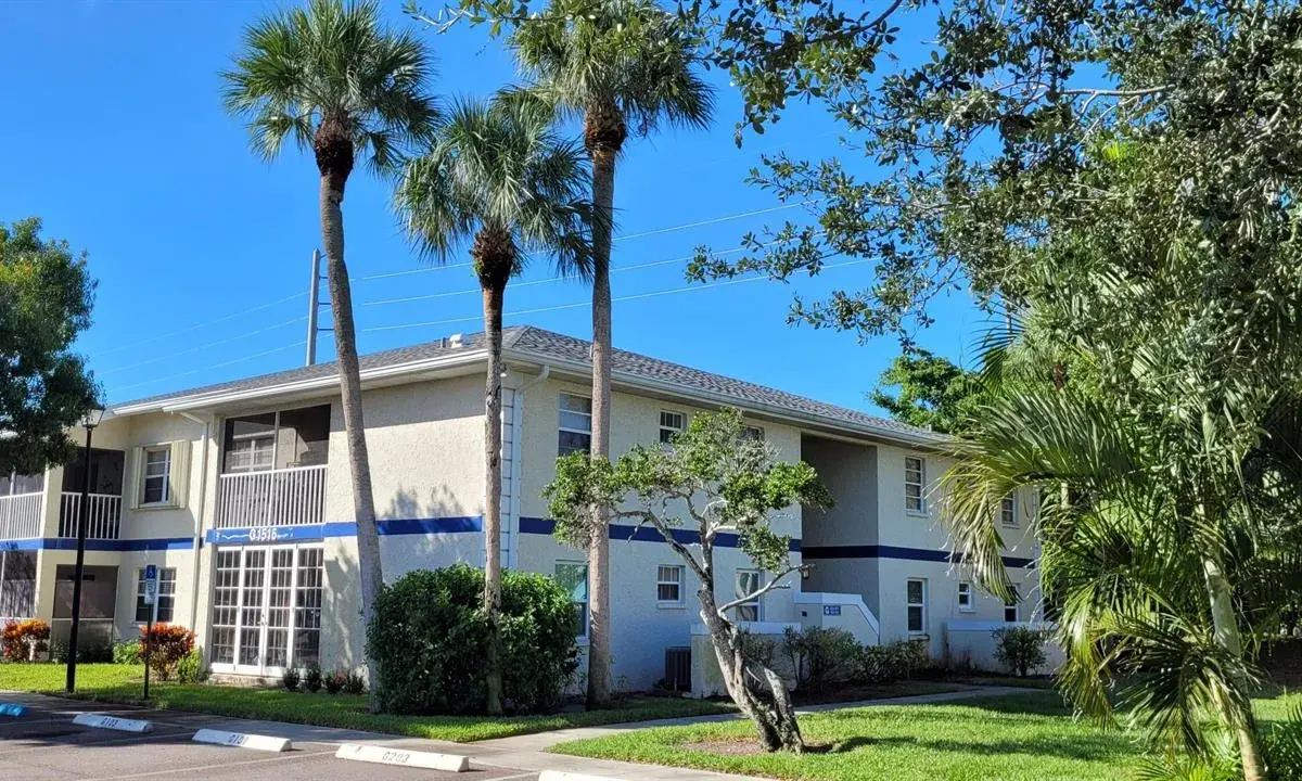 1516 SE Royal Green Circle # 103, Port St. Lucie FL 34952