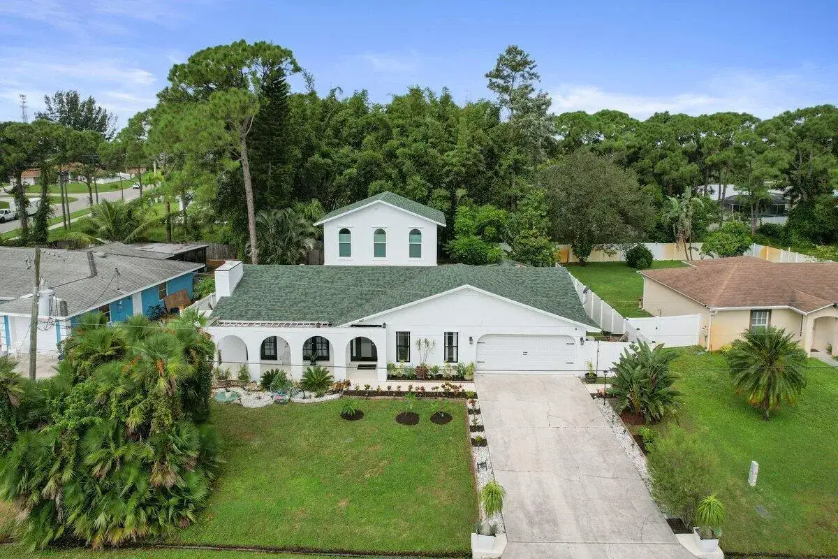 1992 SW Brisbane Street, Port St. Lucie FL 34984