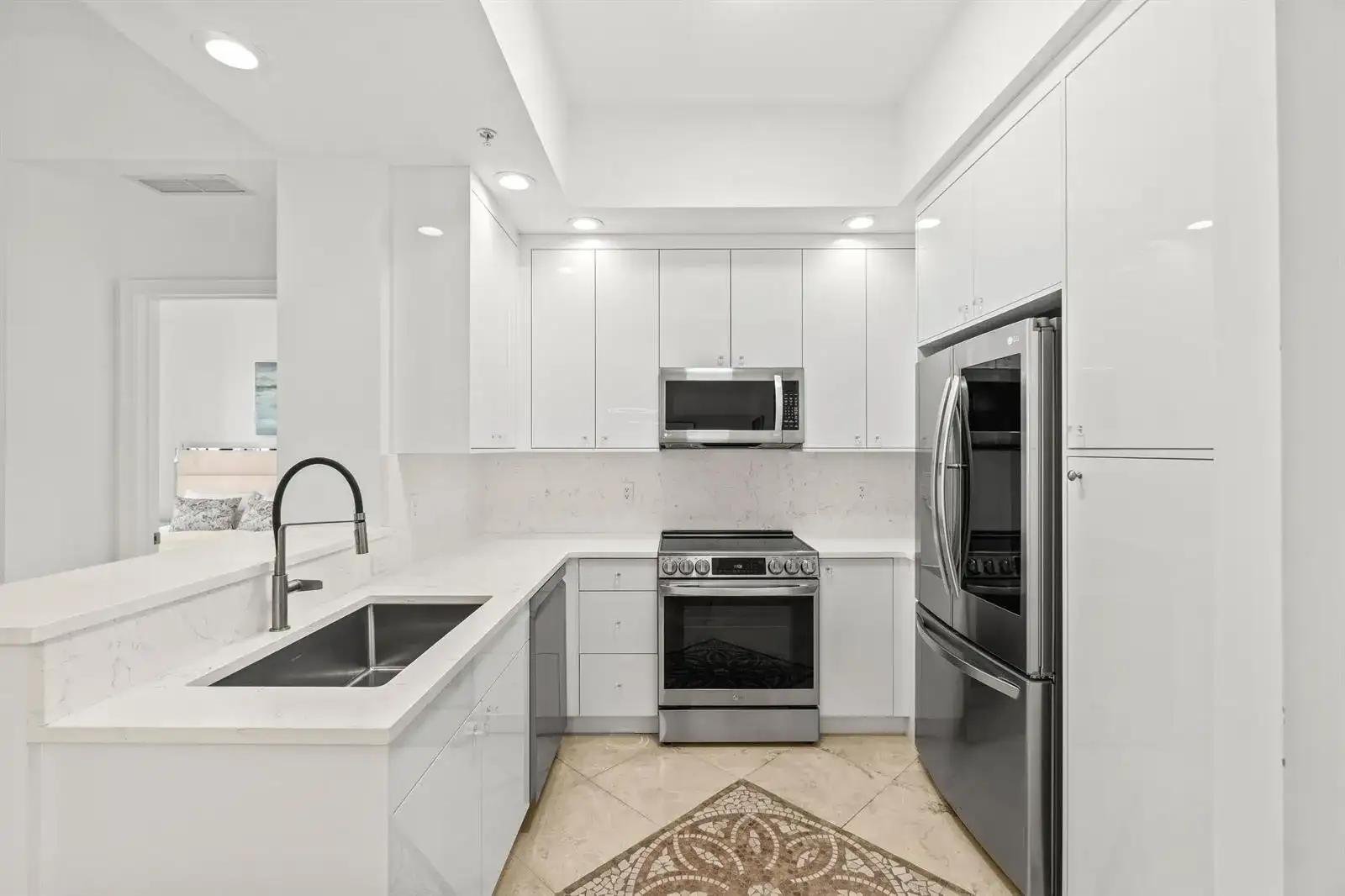 701 S Olive Avenue # 1014, West Palm Beach FL 33401 photo 2