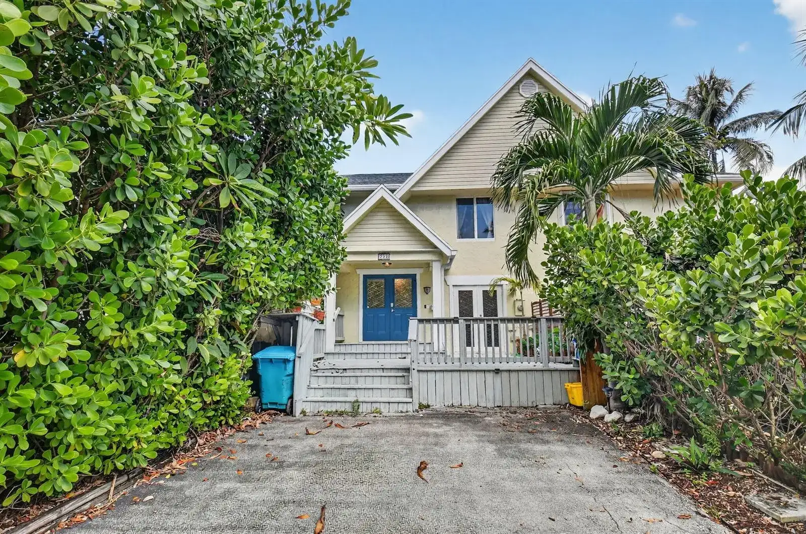 732 Rider Road, Boynton Beach FL 33435 photo 2