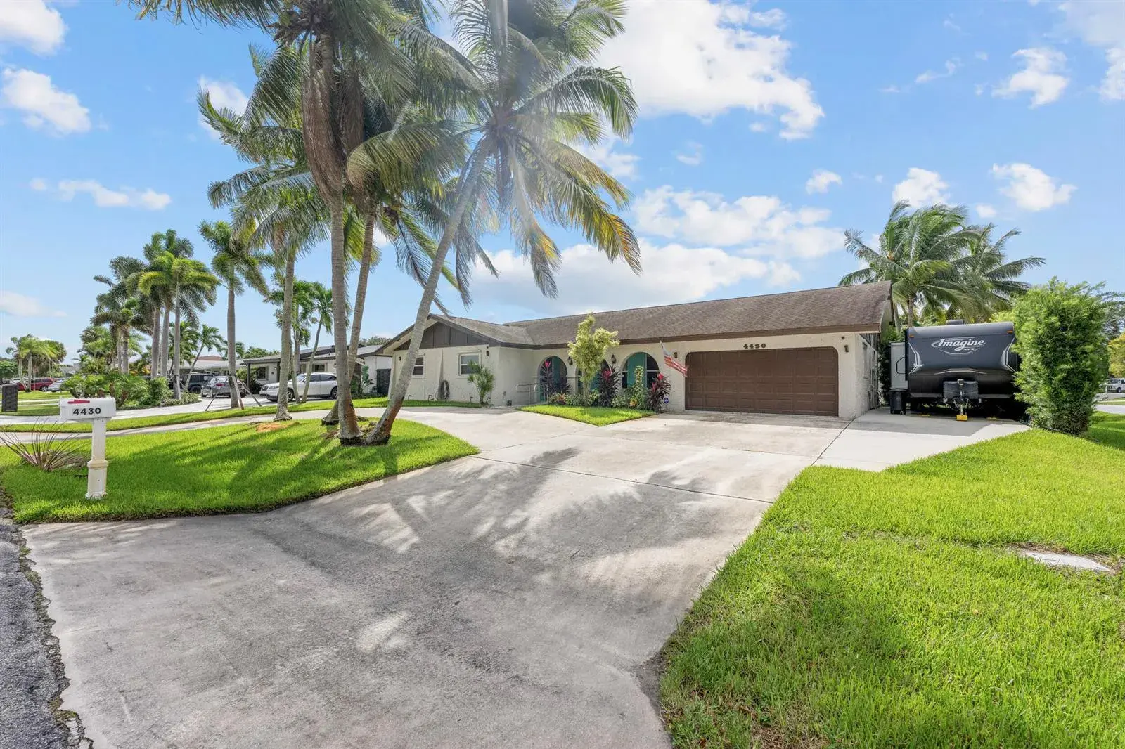 4430 Gardenia Drive, Palm Beach Gardens FL 33410