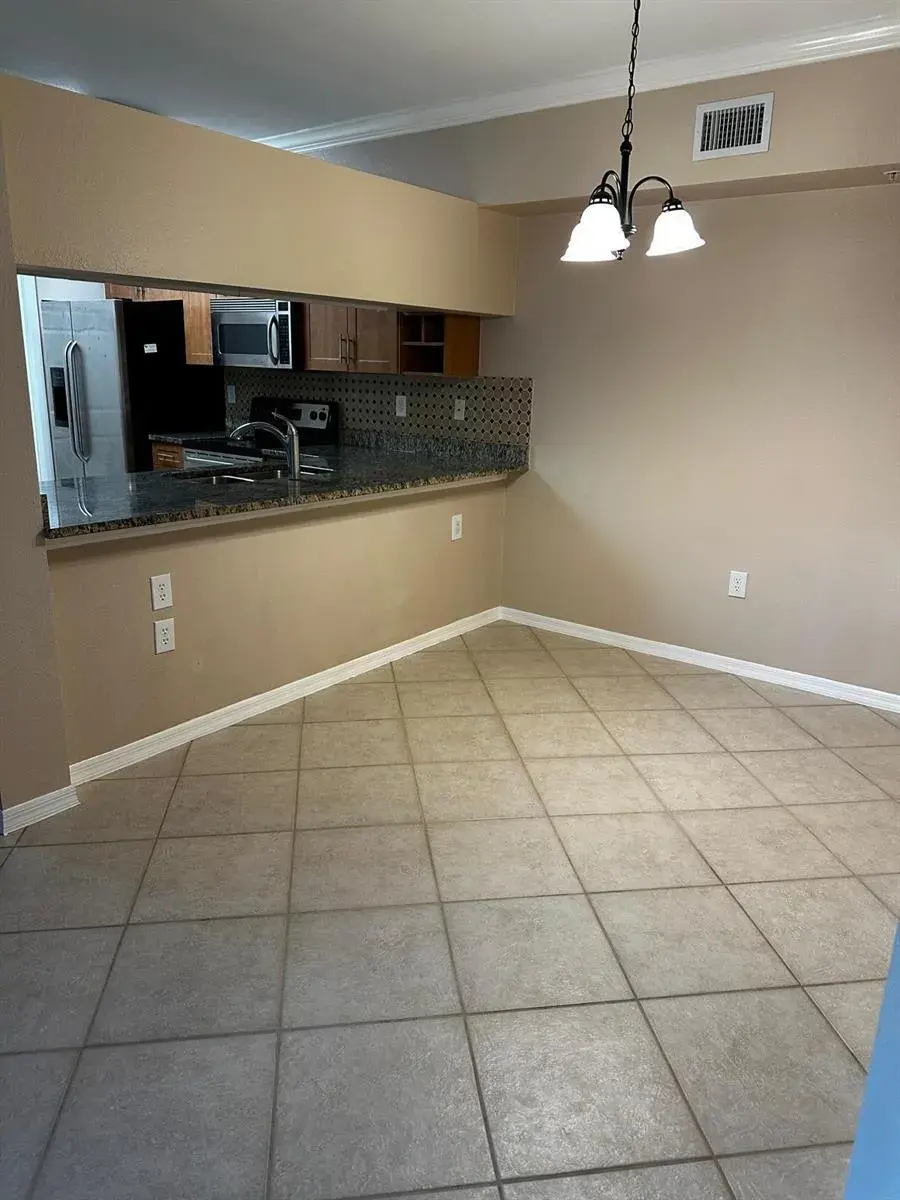 6511 Emerald Dunes Drive # 206, West Palm Beach FL 33411