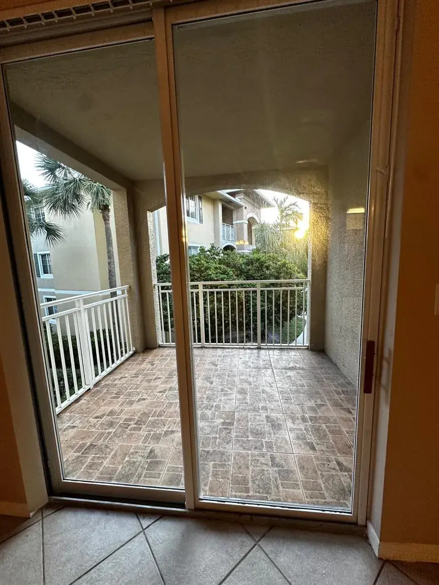 6511 Emerald Dunes Drive # 206, West Palm Beach FL 33411