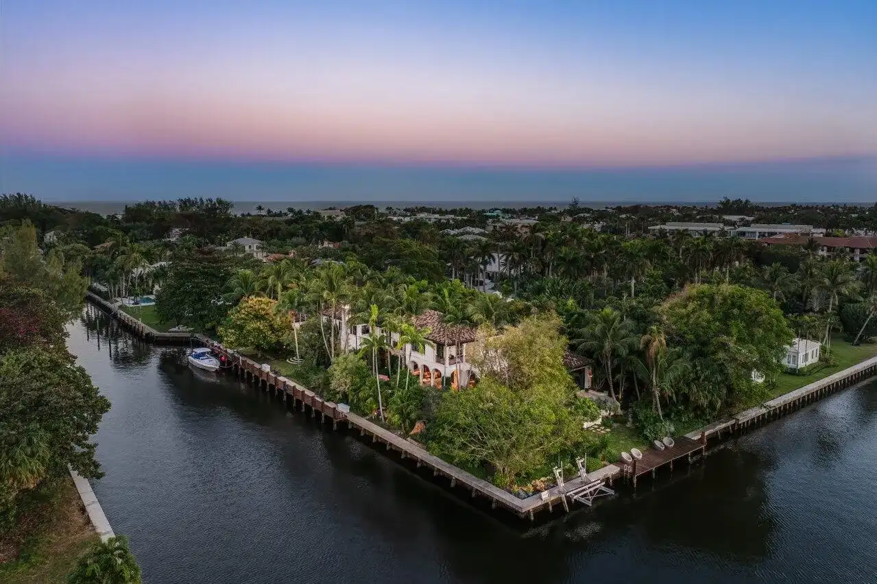8 Driftwood Landing, Gulf Stream FL 33483