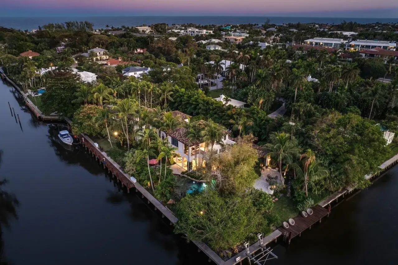 8 Driftwood Landing, Gulf Stream FL 33483 photo 2