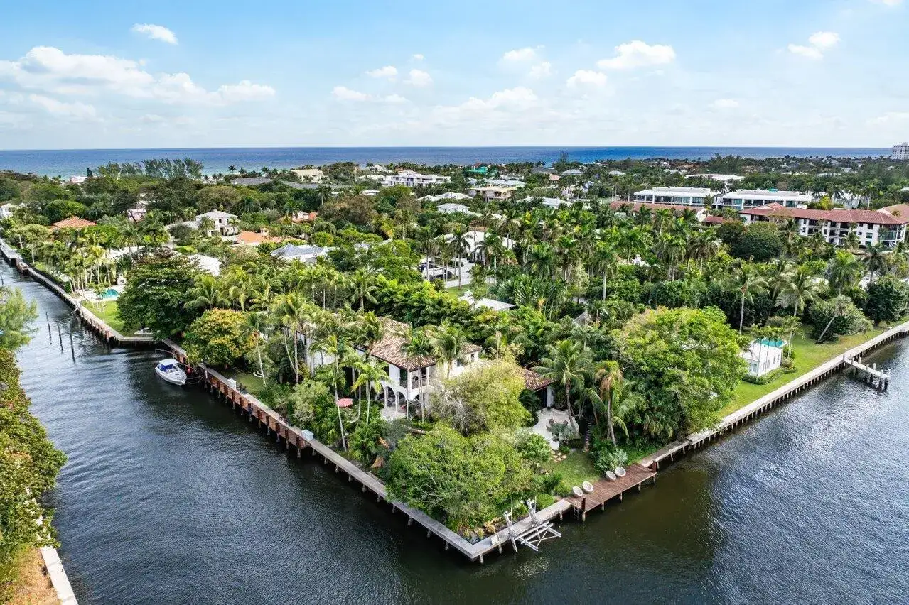 8 Driftwood Landing, Gulf Stream FL 33483 photo 4