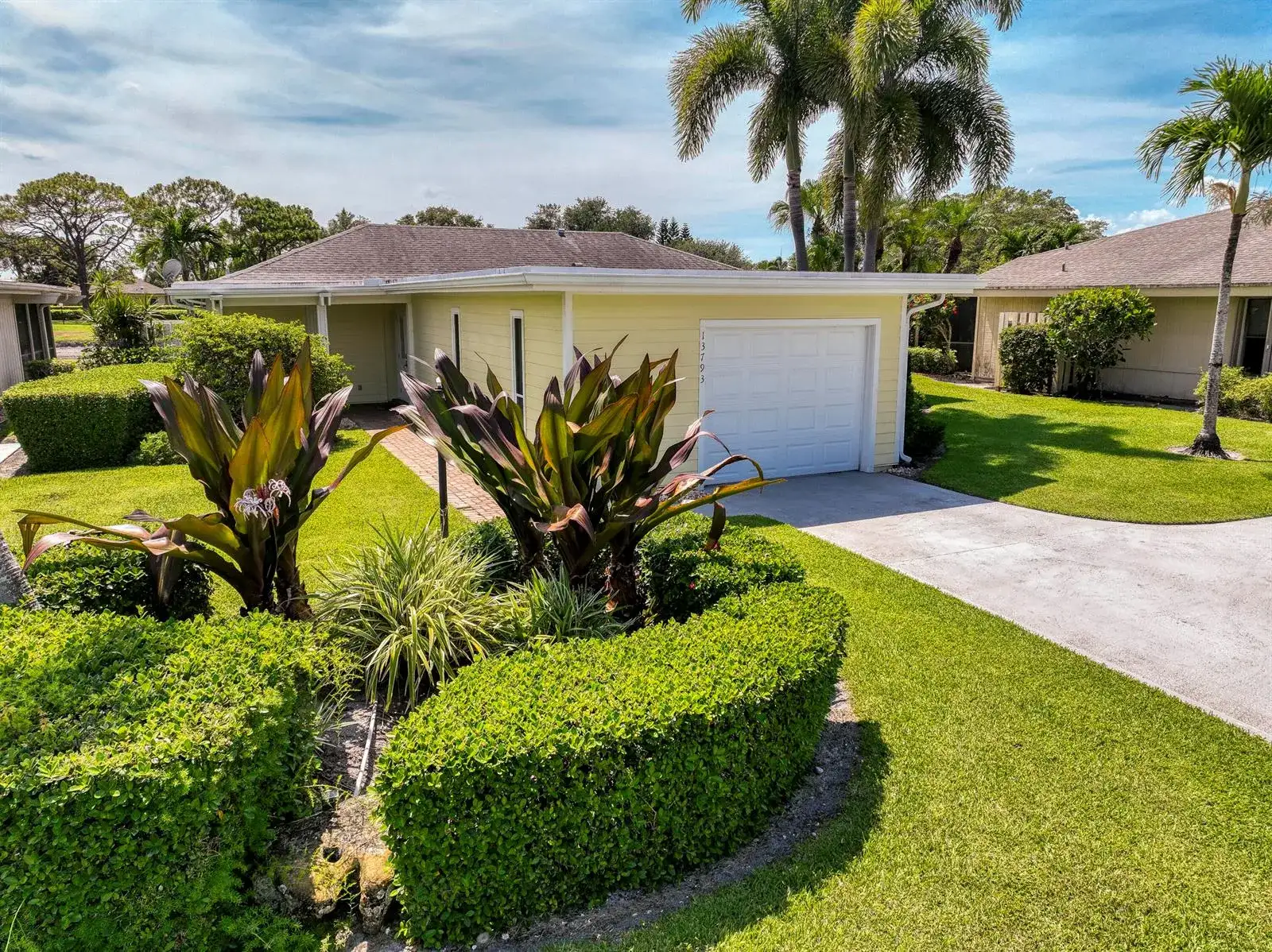 13793 Whispering Lakes Lane, Palm Beach Gardens FL 33418 photo 3