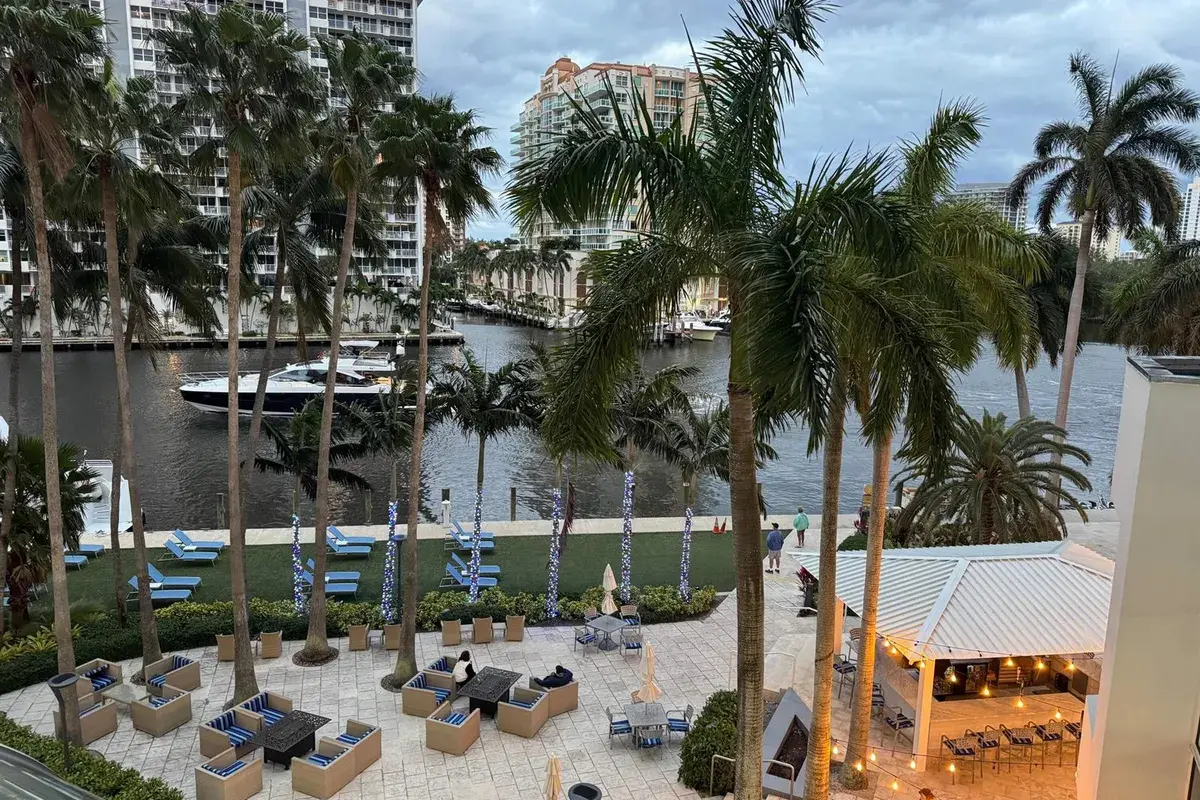 2670 E Sunrise Boulevard # 318, Fort Lauderdale FL 33304