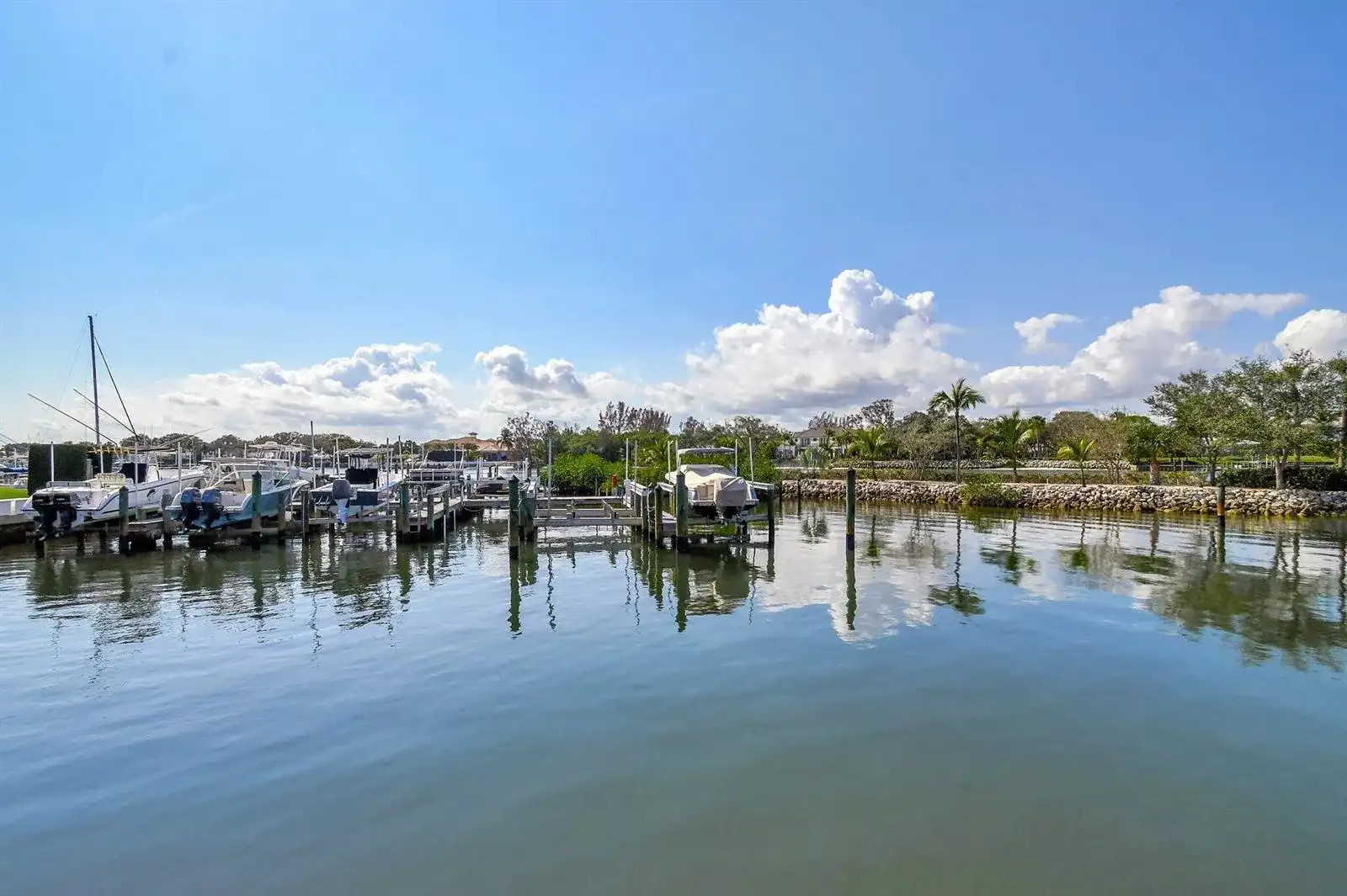 318 Oak Harbour Drive # 318, Juno Beach FL 33408