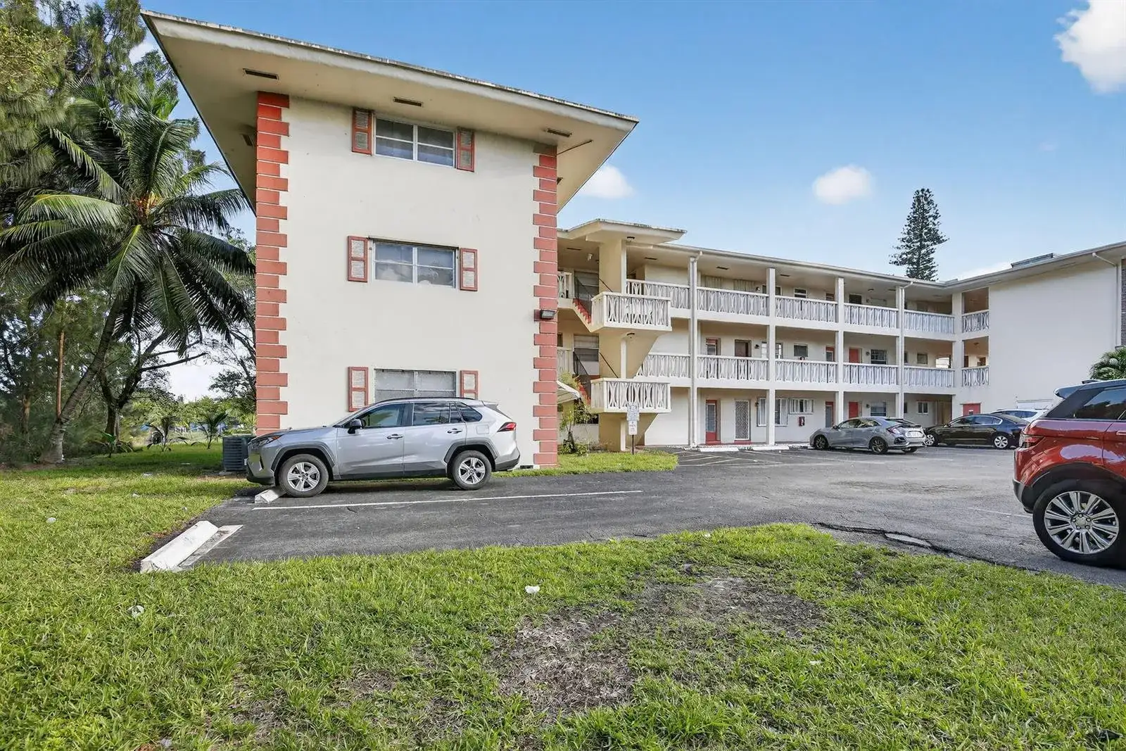 4770 NW 10th Court # 104, Plantation FL 33313 photo 4