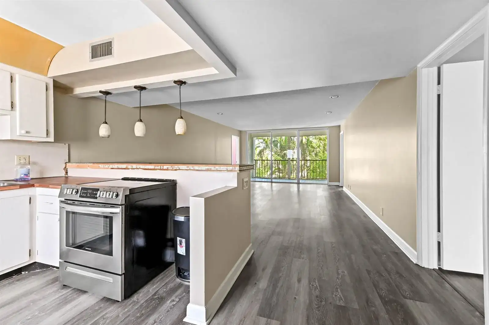 4080 Tivoli Court # 202, Lake Worth FL 33467 photo 2