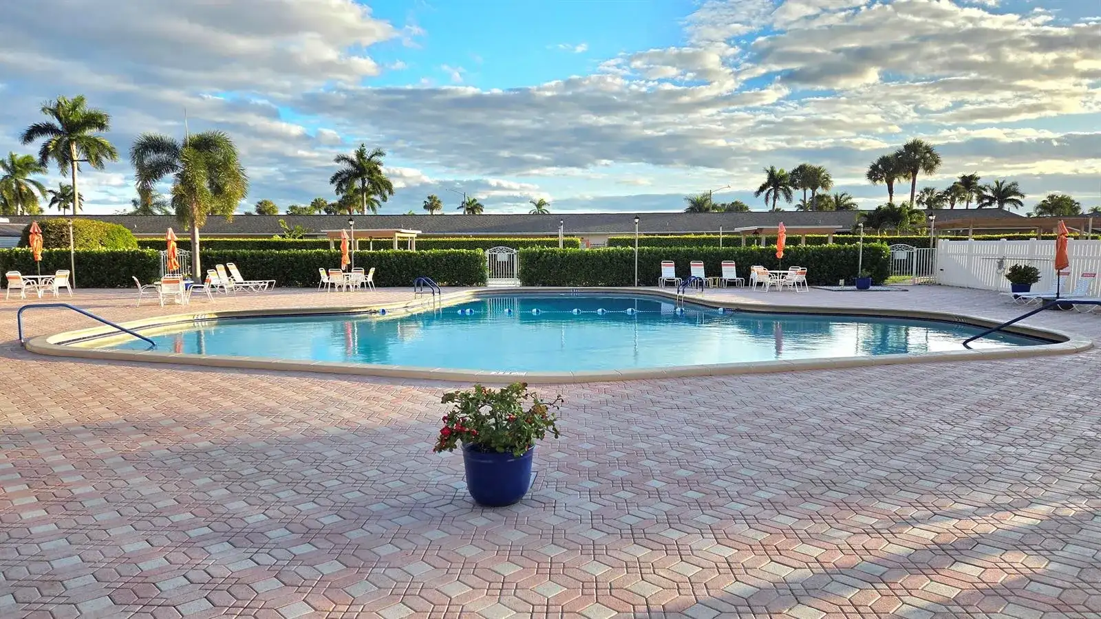 2568 Dudley Drive E # G, West Palm Beach FL 33415 photo 2